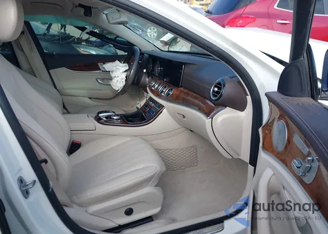 2019 Mercedes-Benz E 300 4Matic from USA, damaged, VIN WDDZF4KB8KA588745